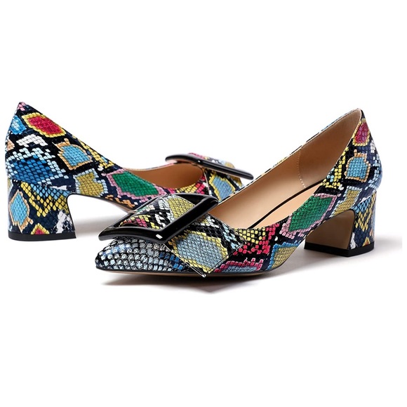 Eldof Woman’s Pump Shoes - Picture 3 of 7